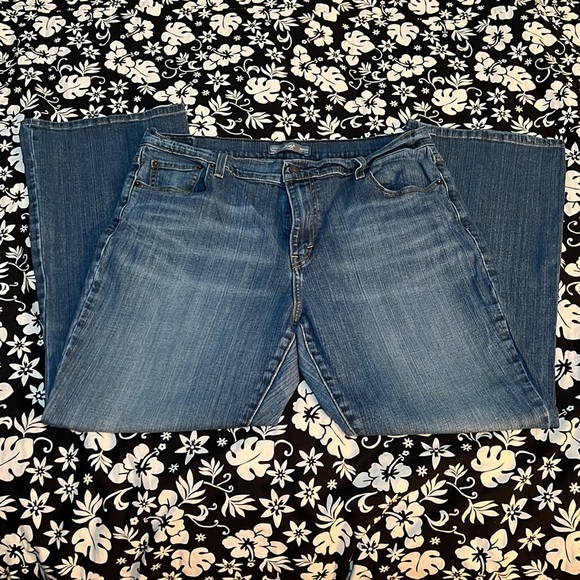 Levi Jeans - Picture 4 of 4